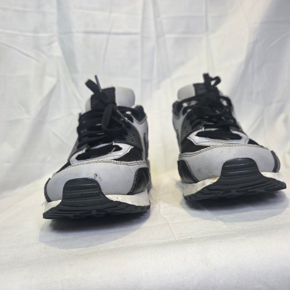 Nike Air Max Black and Gray Sneakers Size 9 - Picture 4 of 12